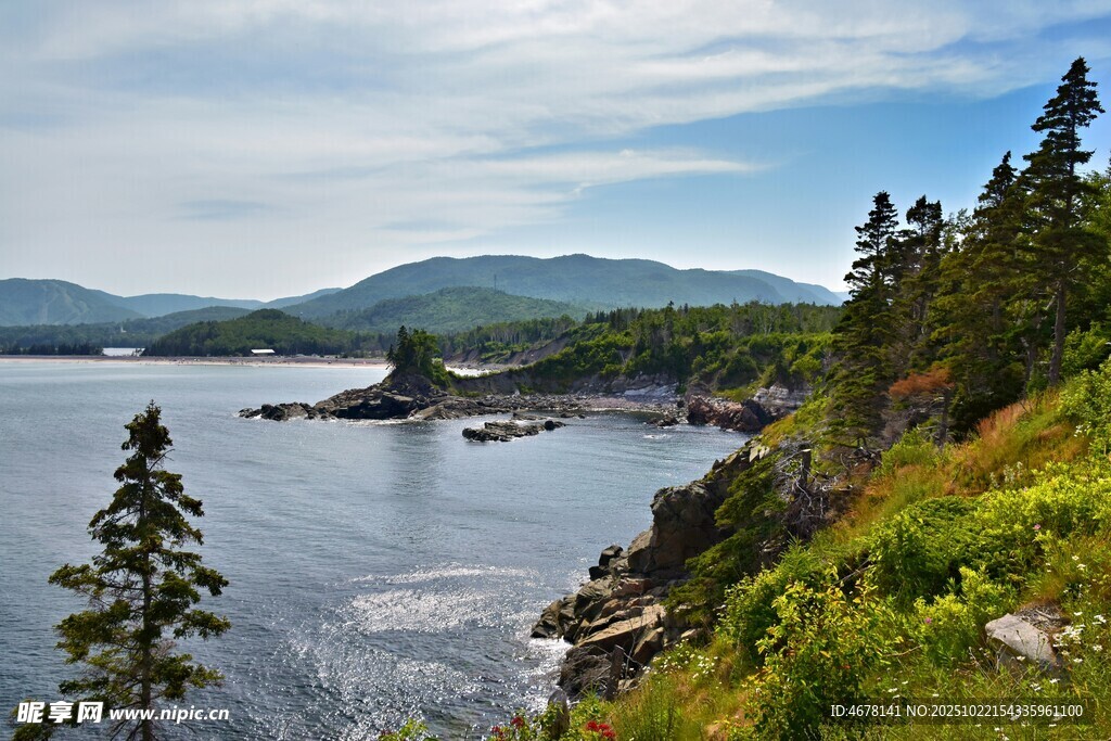 海岸边的自然风光美景