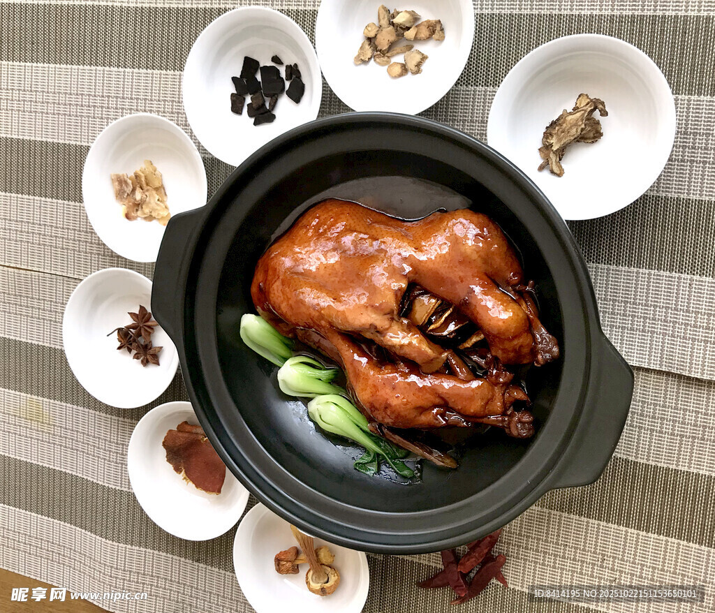 药膳焖鸭