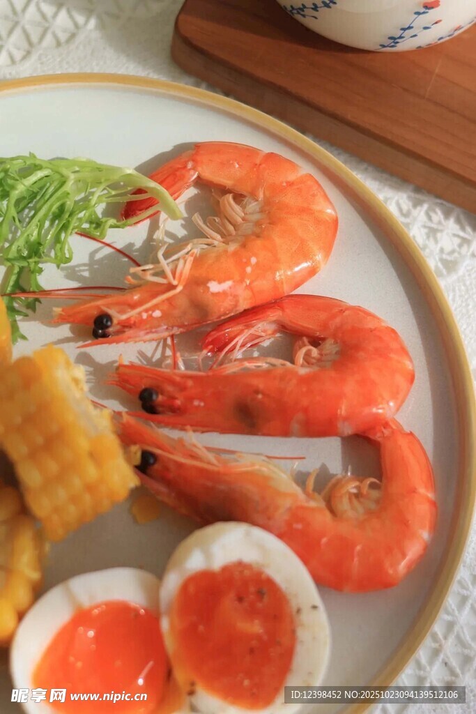 美味鲜虾拼盘