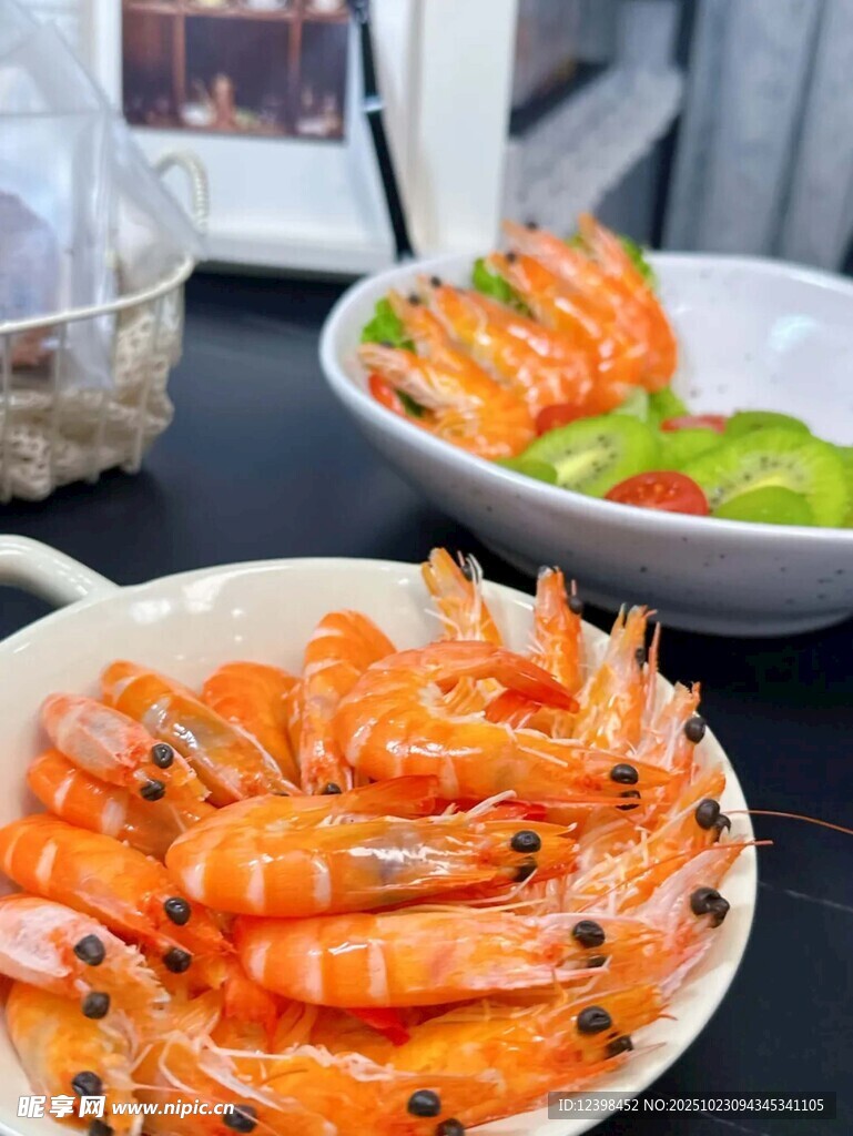 美味鲜虾摆盘