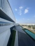现代建筑外观与水景景观