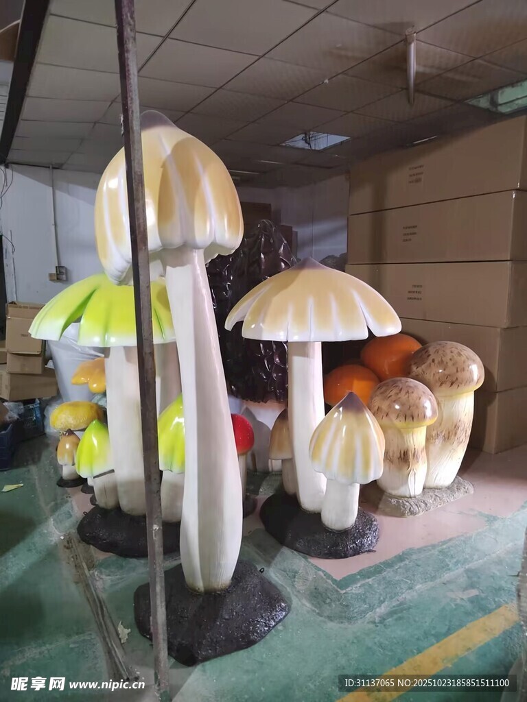 室内蘑菇造型游乐设施