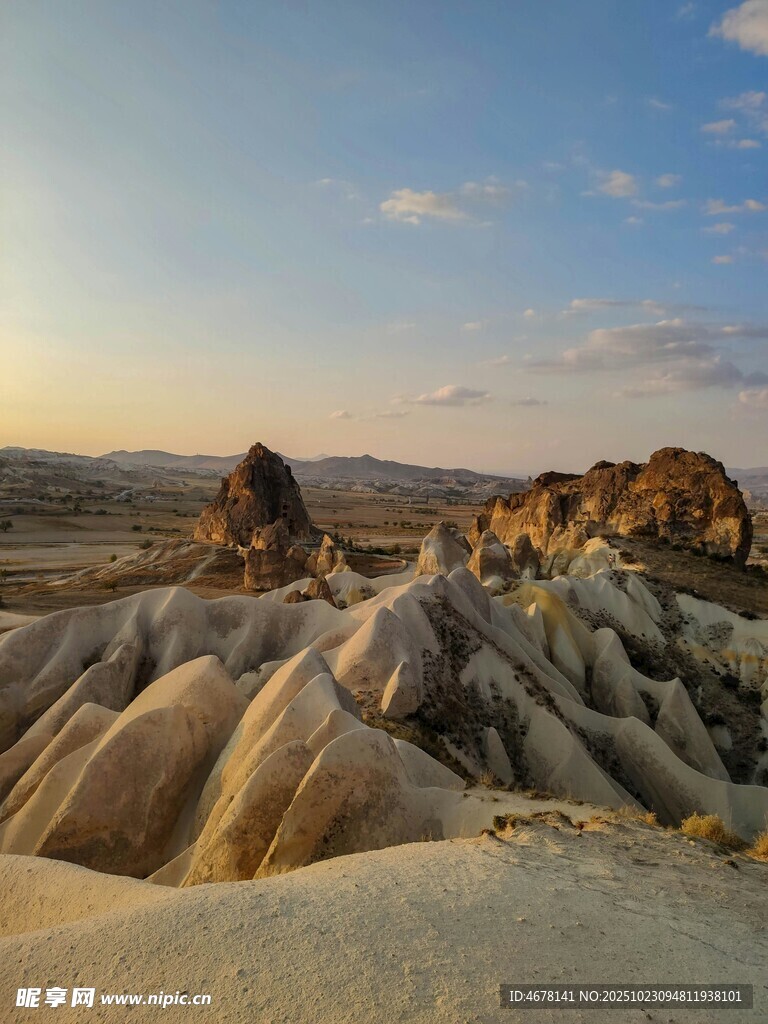 壮丽沙漠地貌景观