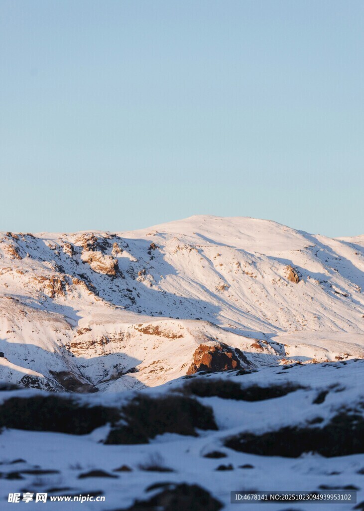 雪山壮丽风光