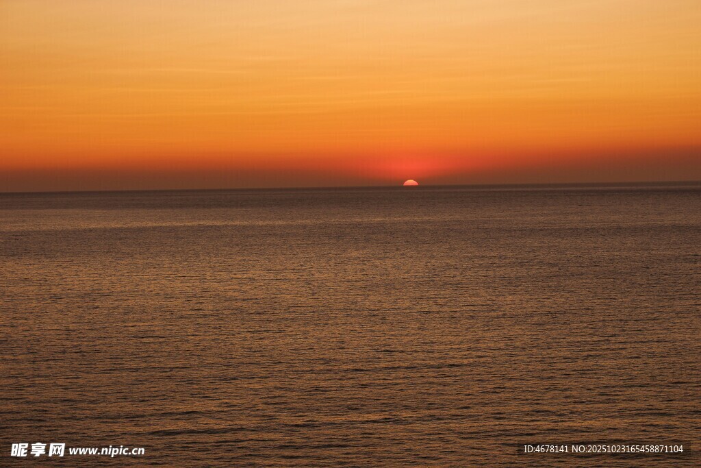 海上日落美景
