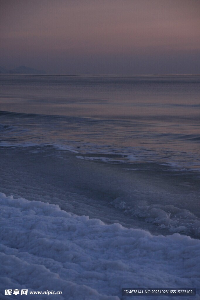 冬日海边雪景