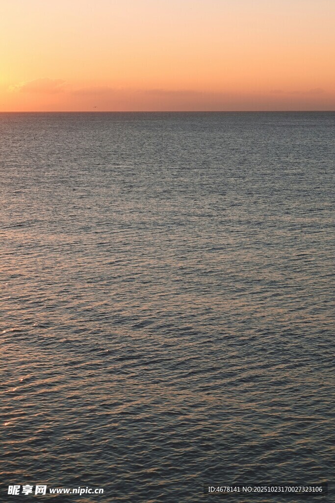 海上日落美景