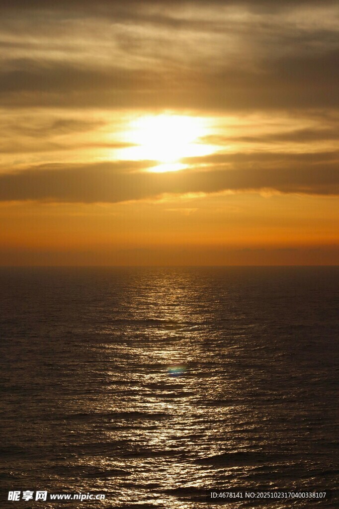 海上日落美景