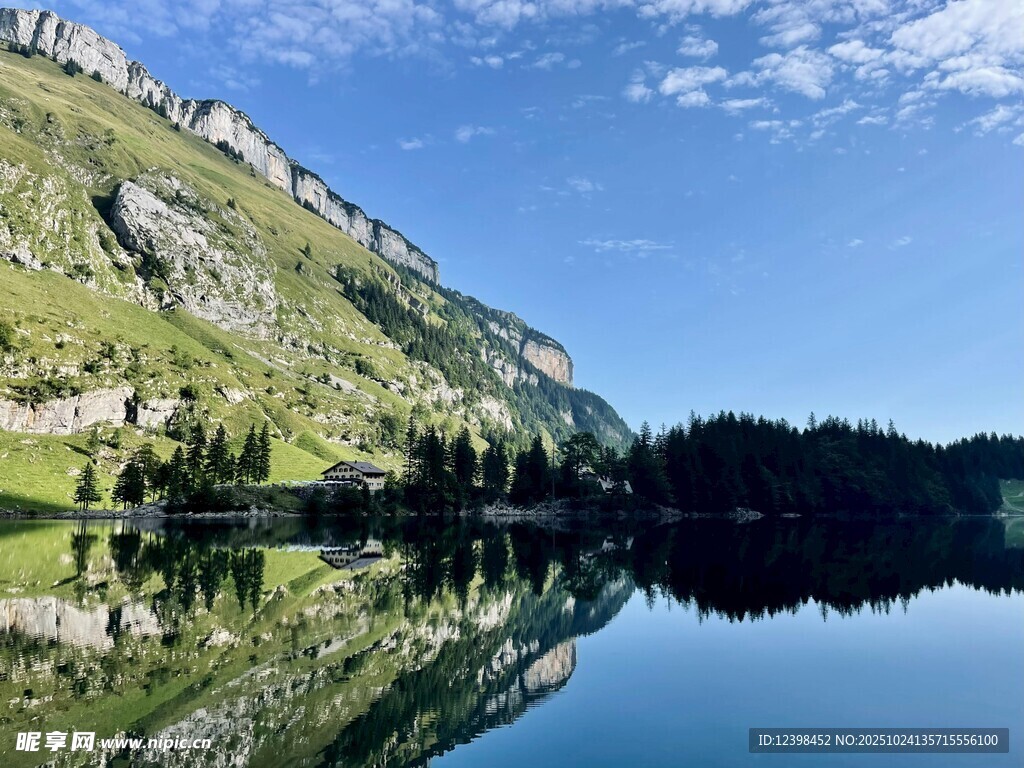 宁静山水间的自然美景