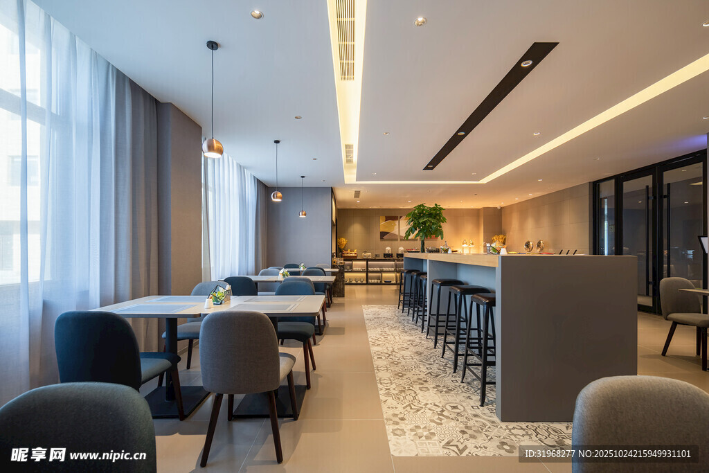 现代简约风格的室内餐厅