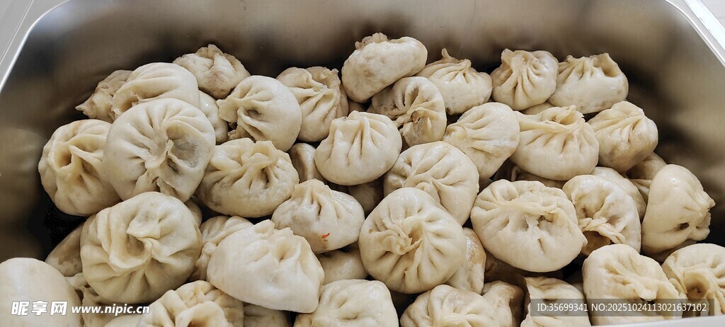 诱人包子