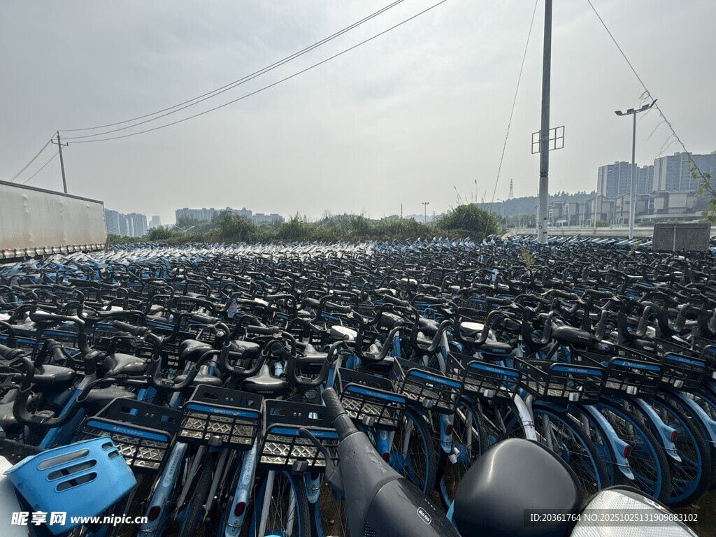 大量共享单车停放场景