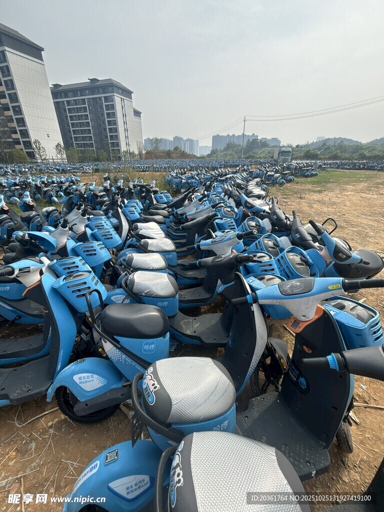 大量电动车停放场地