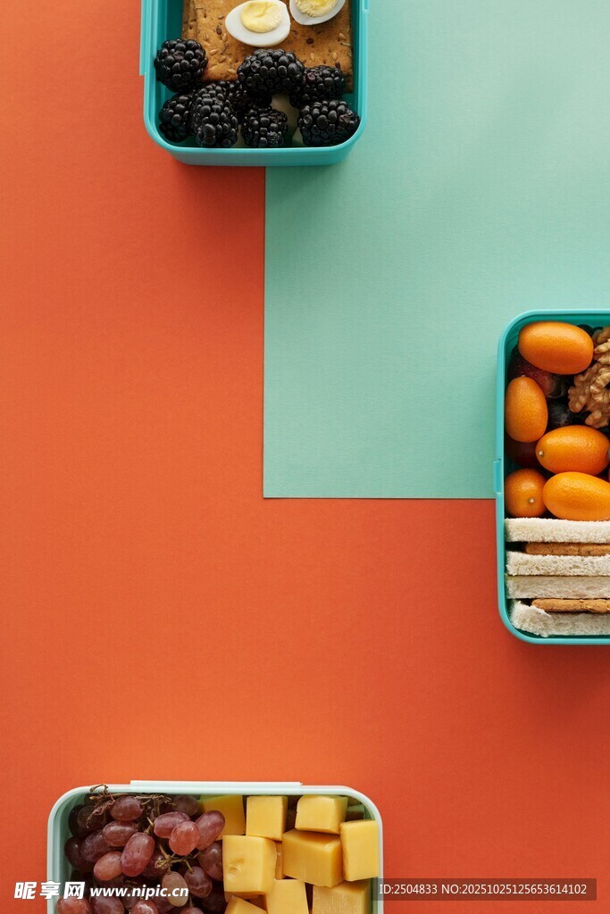 多彩盒装美味零食组合