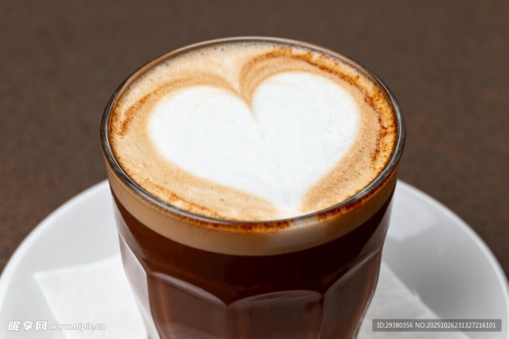 心形拉花咖啡