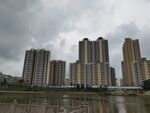 城市河畔高楼景观