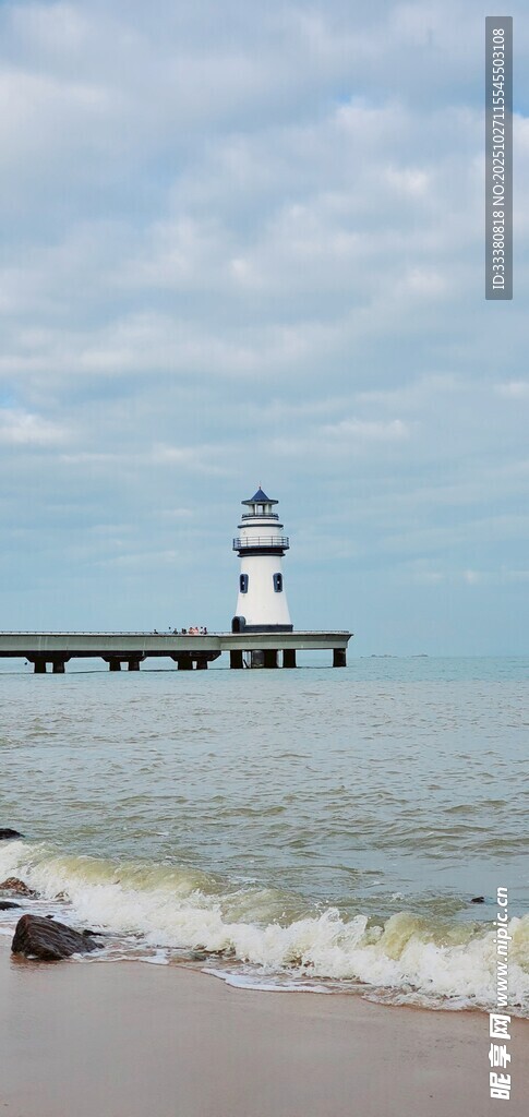海边灯塔
