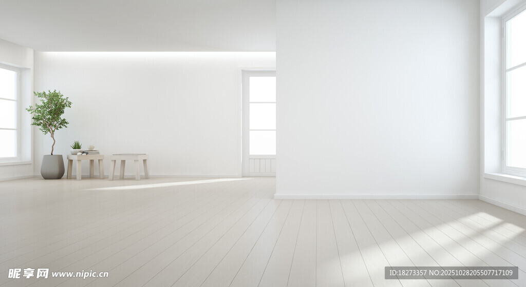 简约明亮的空旷室内空间