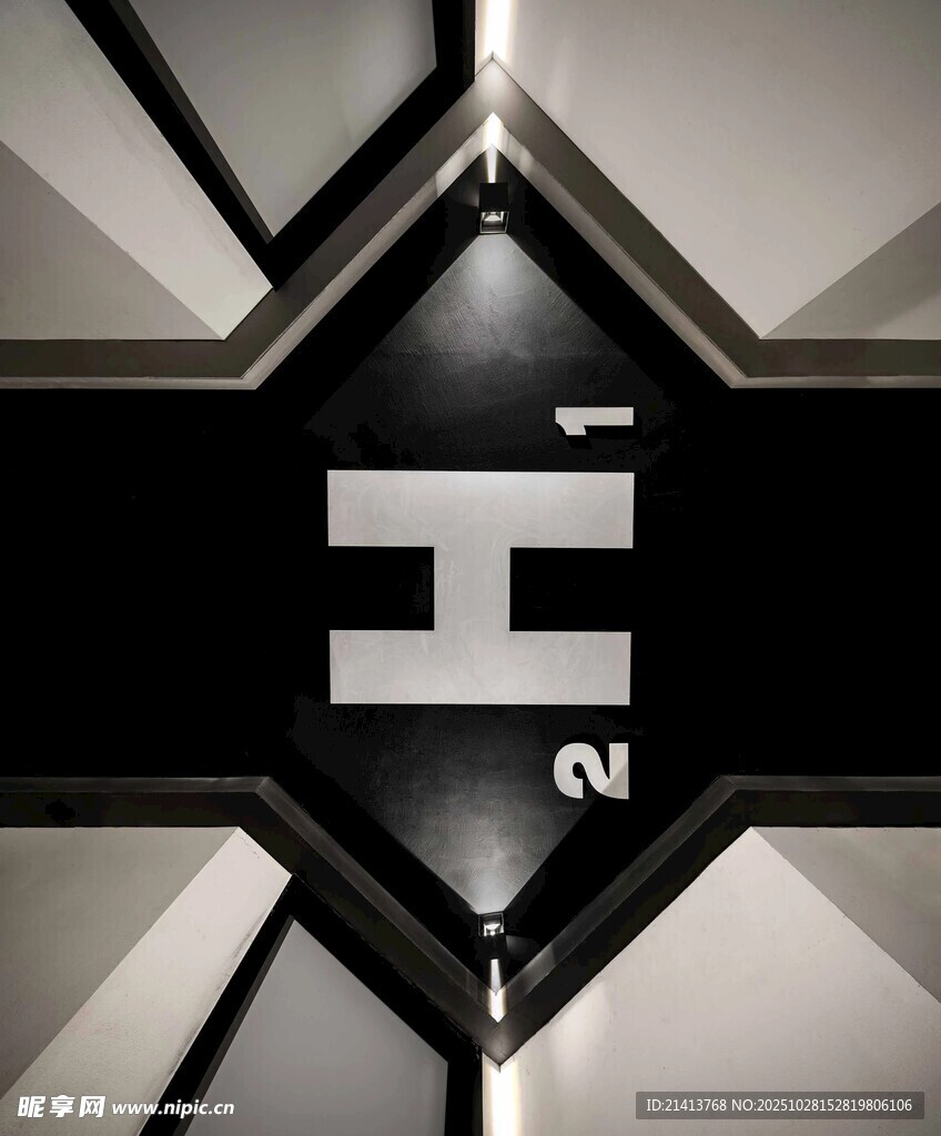 科技风几何图案标志设计