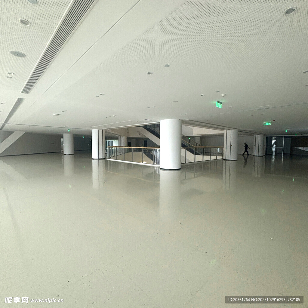 空旷现代室内空间场景