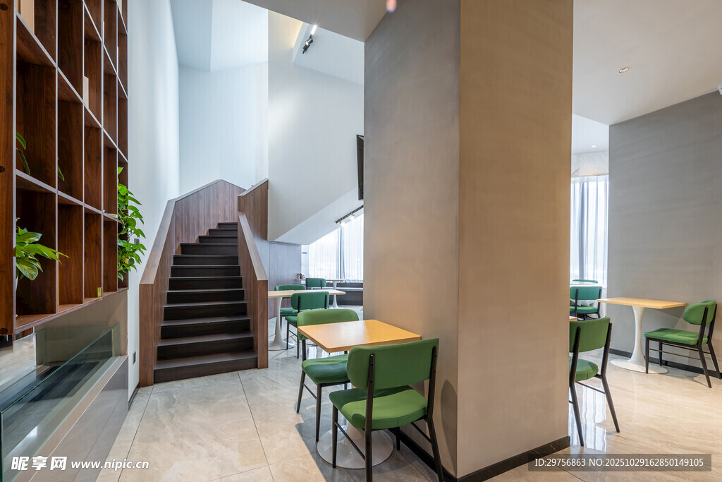 现代简约风餐厅室内场景