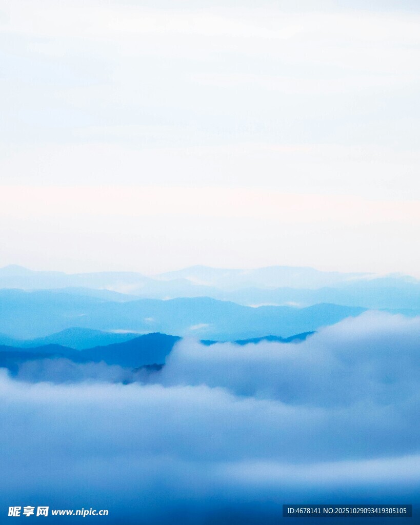 云海之上的梦幻天际