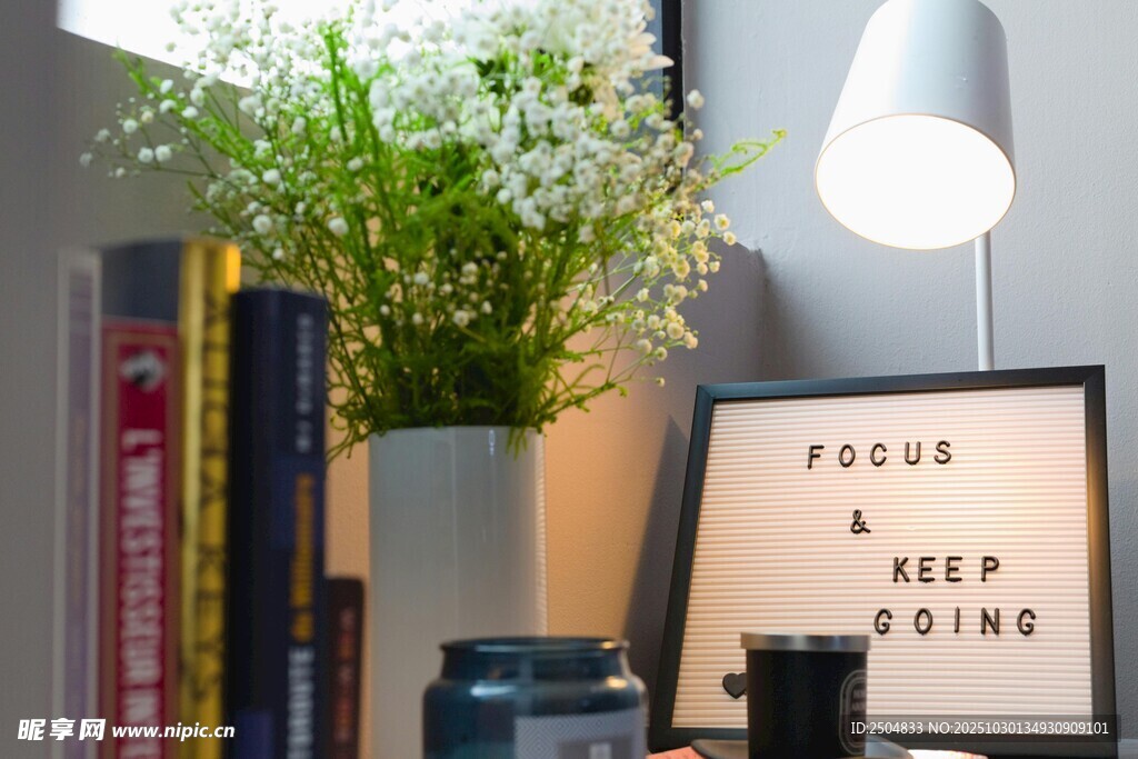 简约书桌绿植装饰摆件