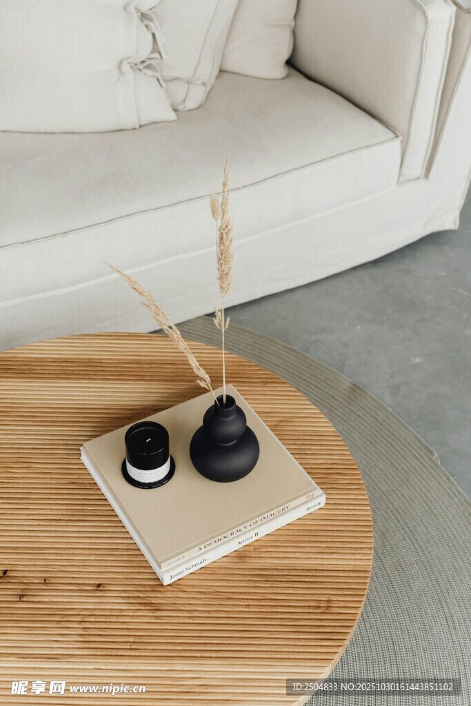 简约客厅木质茶几摆件