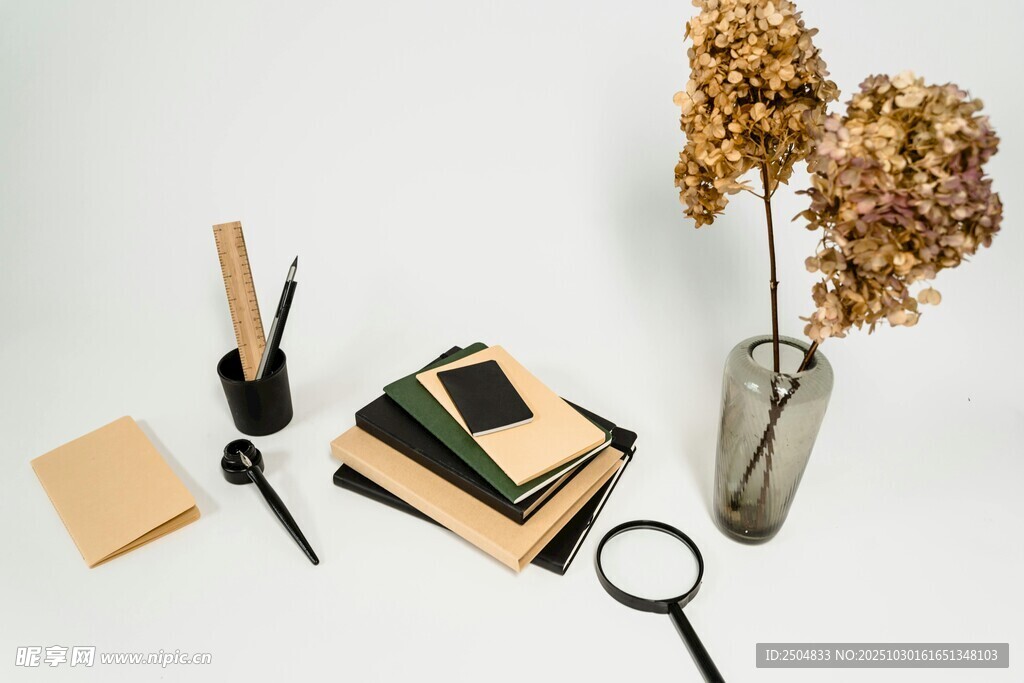 文艺风桌面文具摆件组合