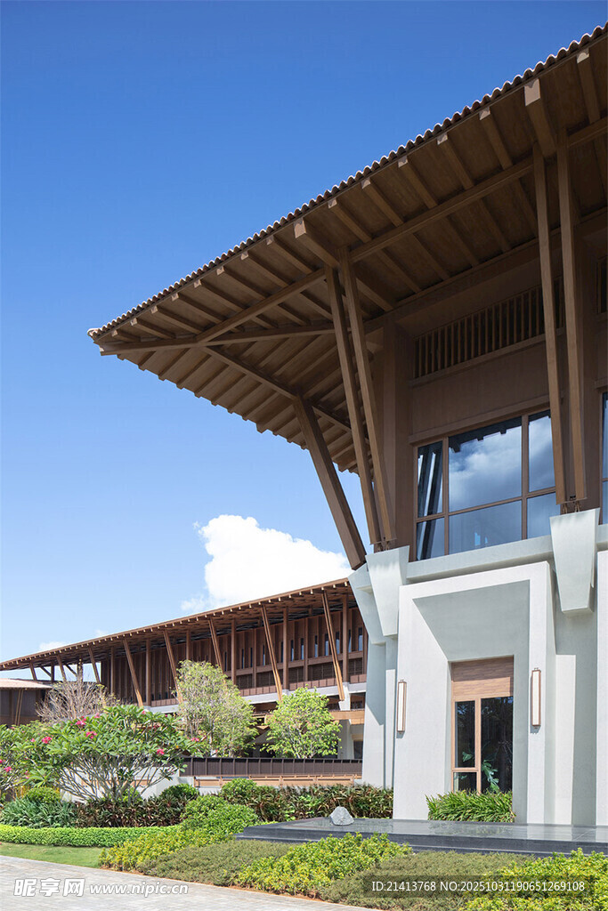 现代风格木质结构建筑外观