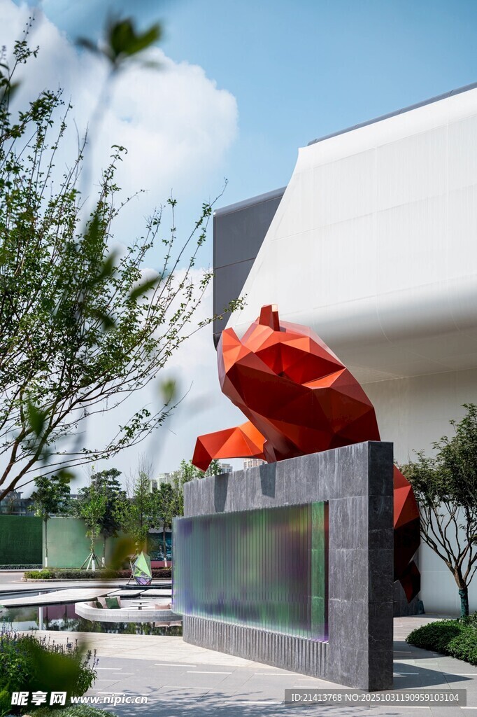 户外红色雕塑景观