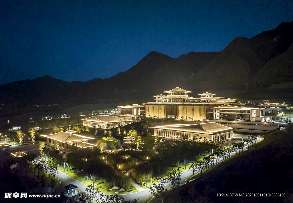 豪华酒店夜景俯瞰