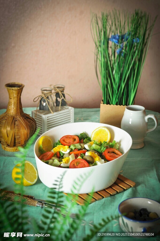 美味蔬菜炖菜摆拍画面