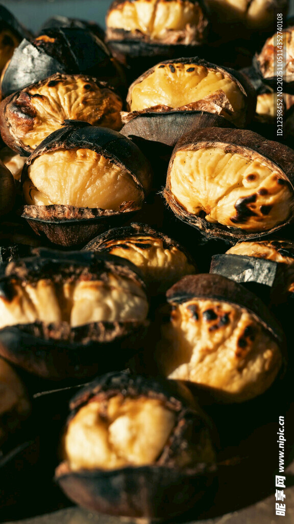 烤架上的美味烘焙糕点