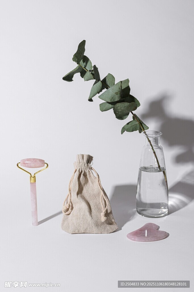 简约静物摆件组合