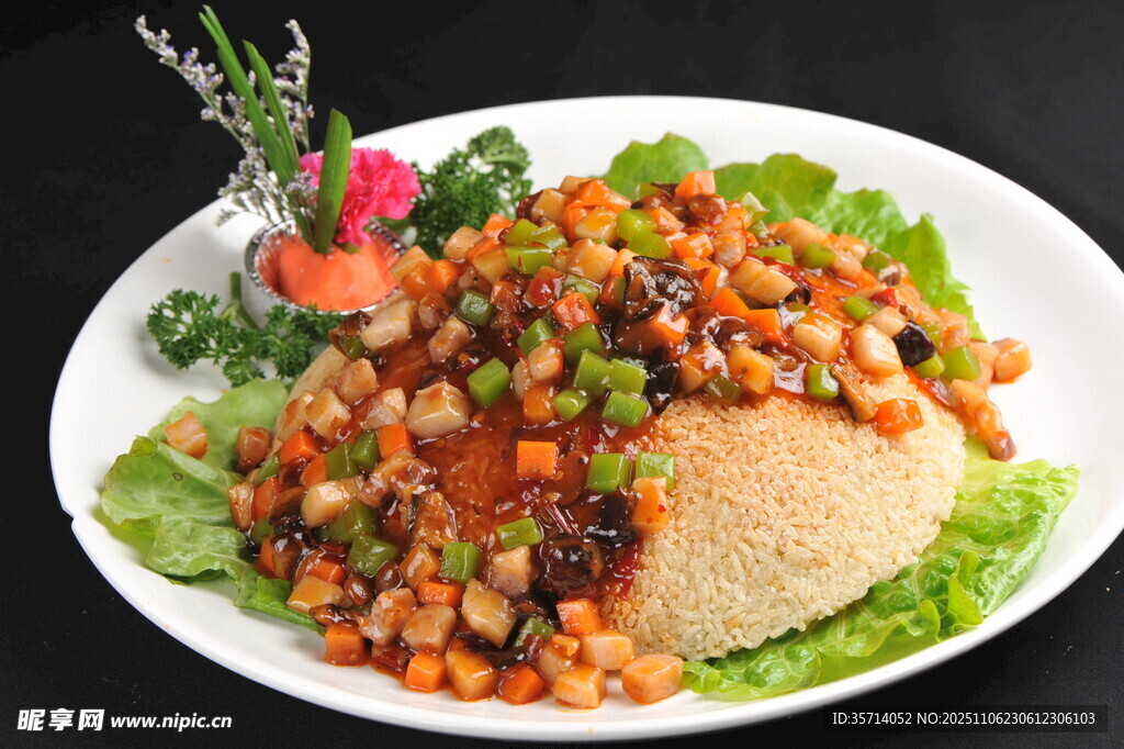 美味盖浇饭色彩丰富诱人