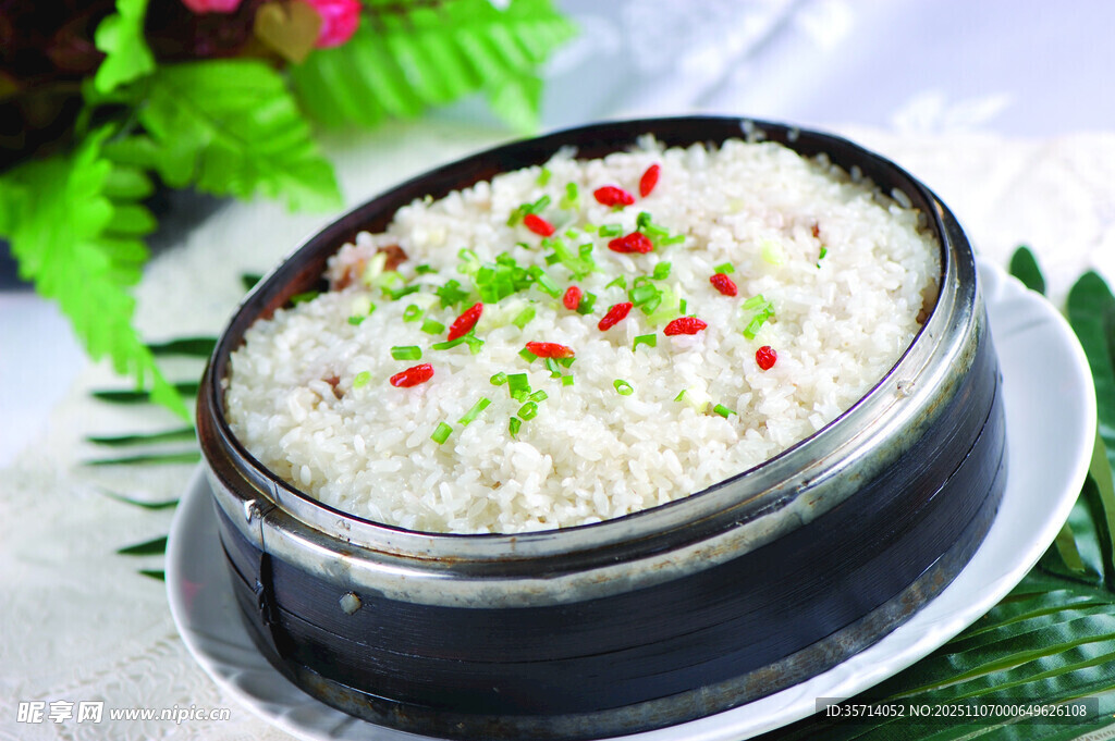 美味飘香的特色蒸米饭