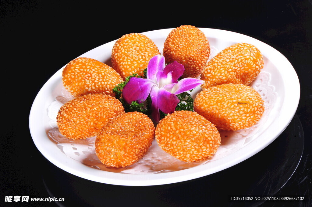 油炸丸子摆盘精美