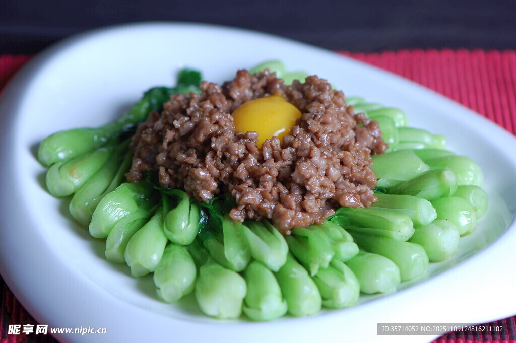 肉末菜心摆盘精致