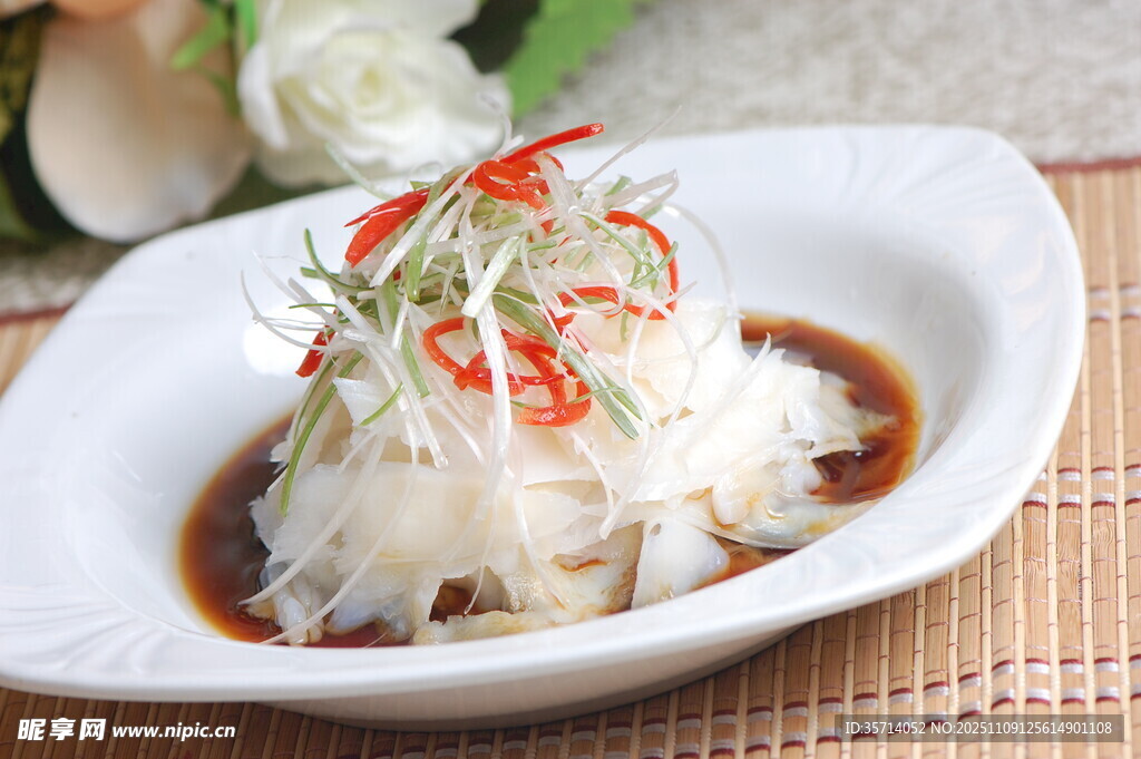 凉拌海蜇丝清爽开胃小菜