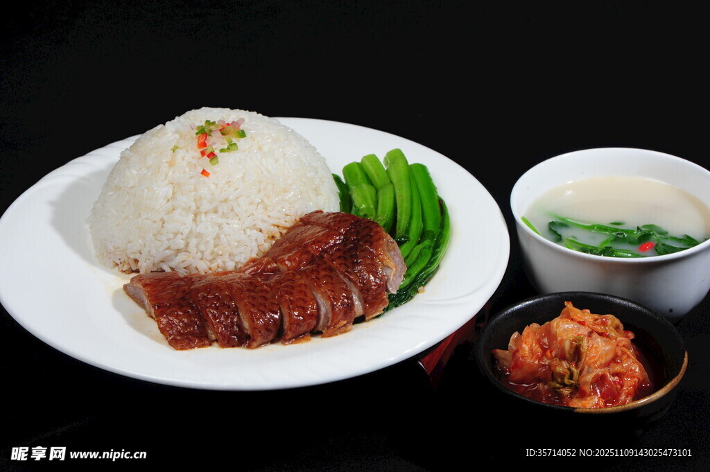 叉烧饭套餐美味诱人