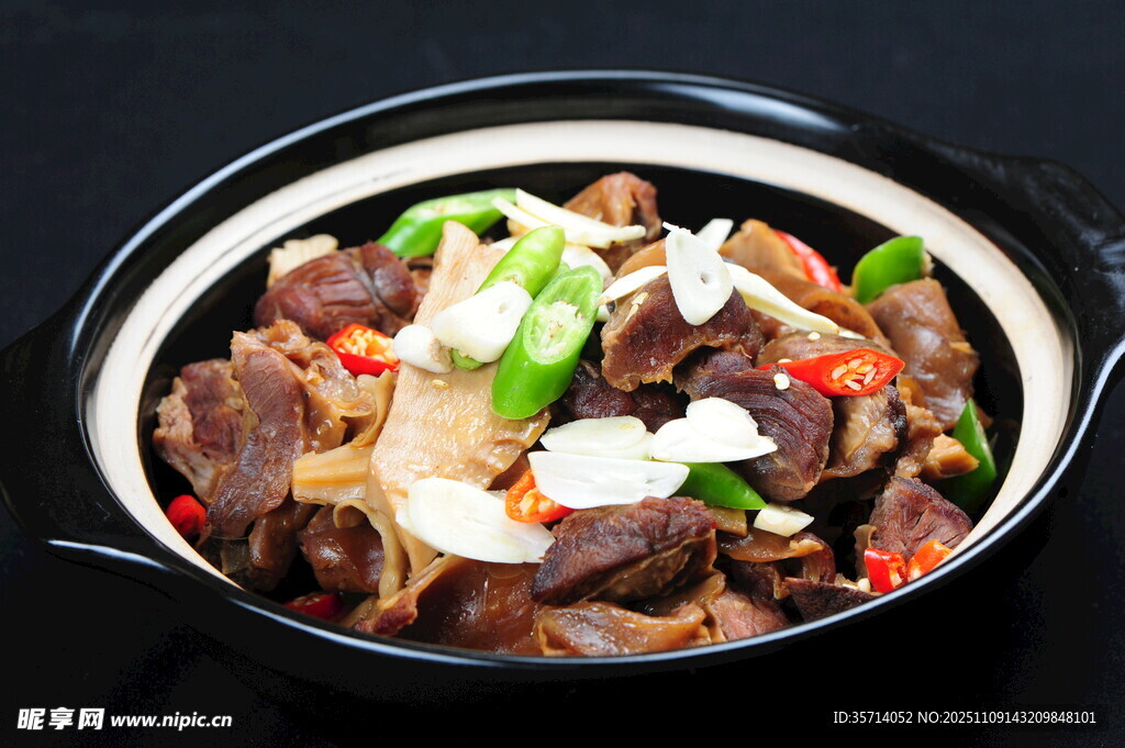 香辣美味牛杂煲