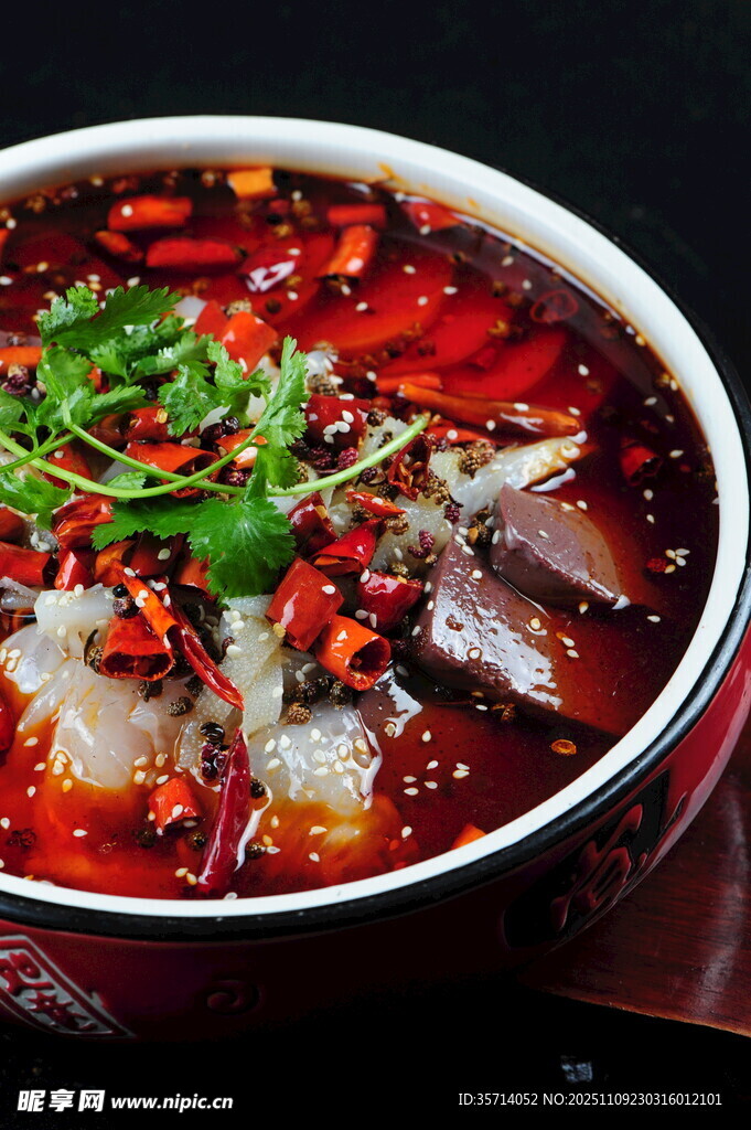 麻辣鲜香的红油水煮鱼