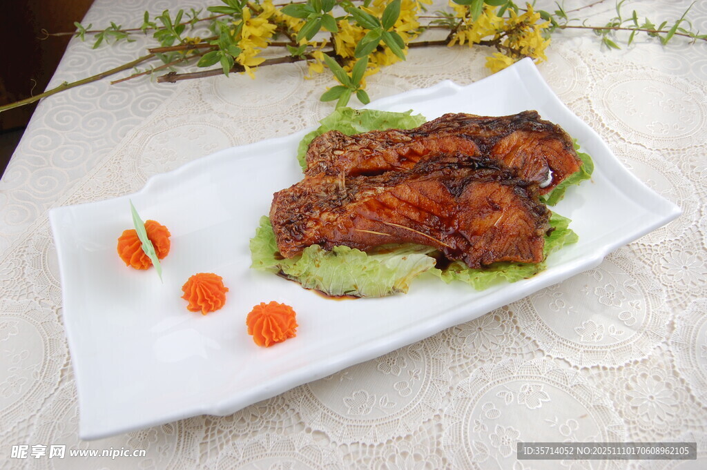 美味烤肉摆盘精致