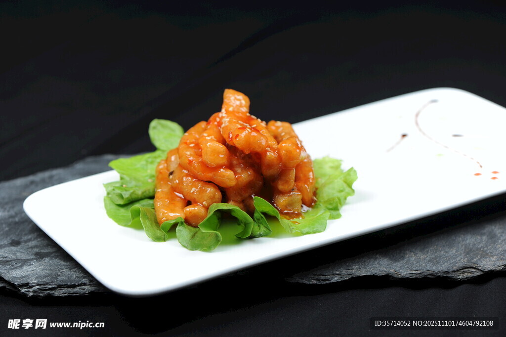 香脆炸虾配鲜绿生菜