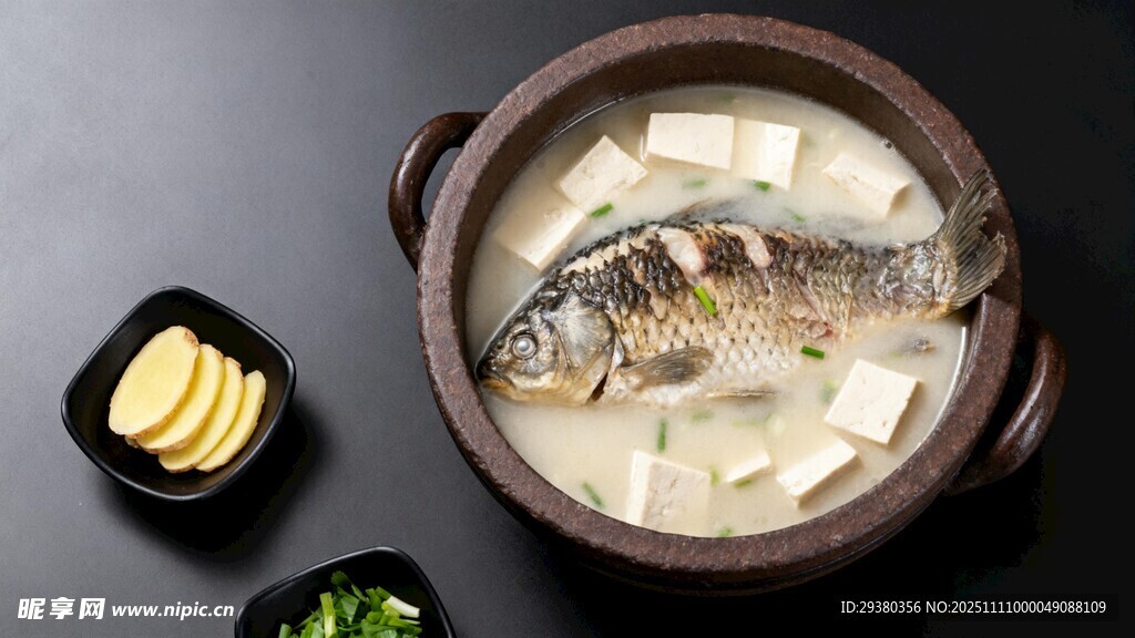 鲫鱼豆腐汤