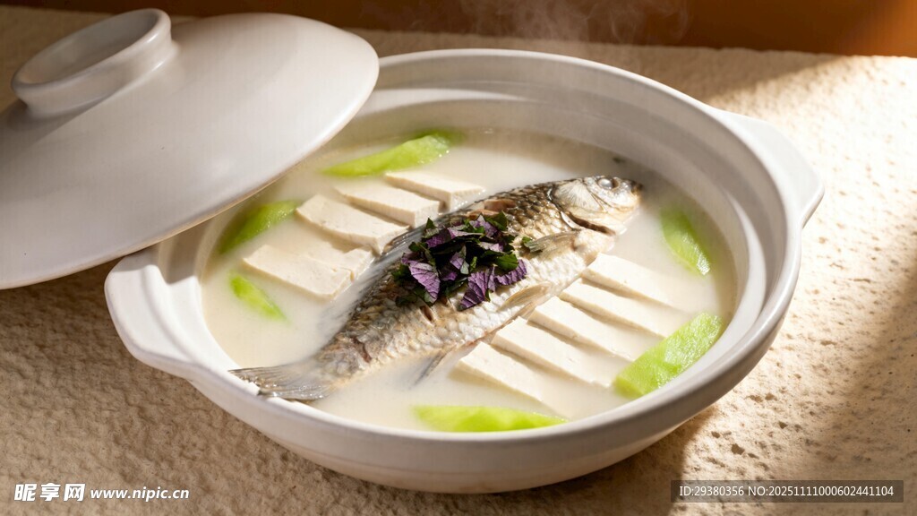鲫鱼豆腐汤