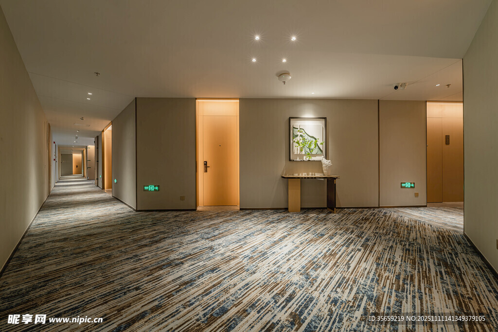 现代风格宽敞室内空间