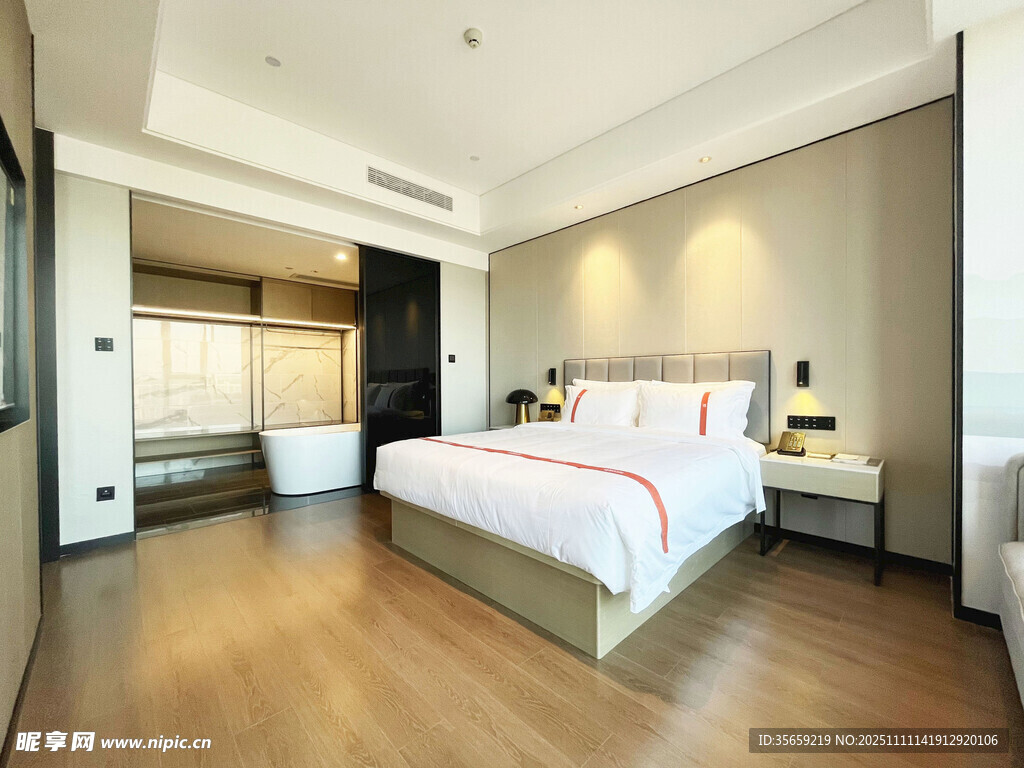 现代简约风格卧室空间