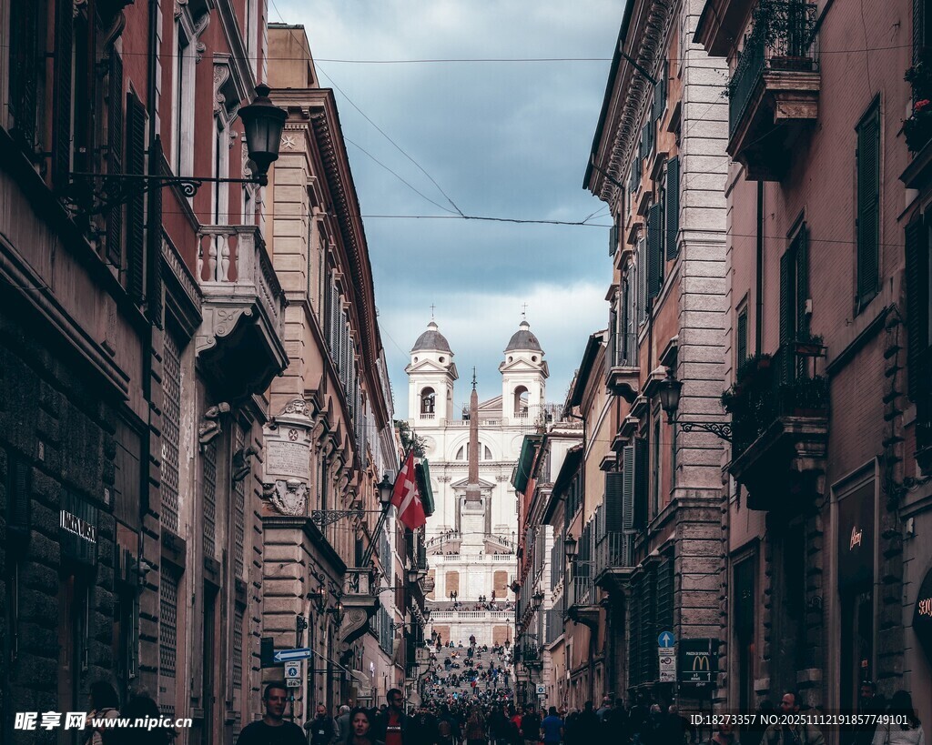 罗马街头的古老建筑风景